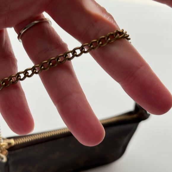 COPY - Louis Vuitton mini poch - Picture 9 of 16